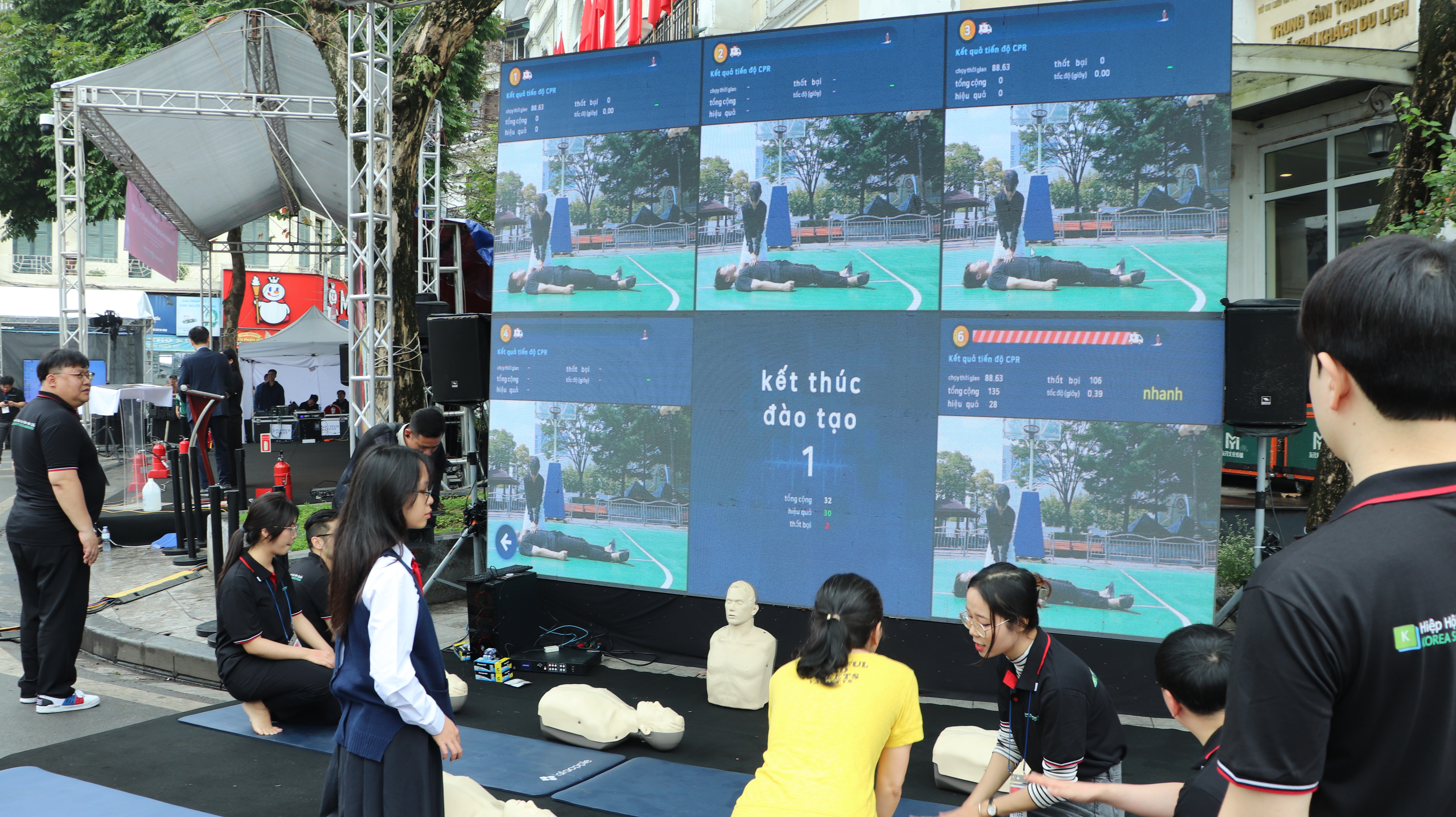 Ảnh 3 – Khu trải nghiệm tương tác